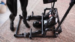 ReflectiveDesire_pile-driver -2