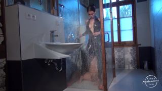 adult xxx video 1 feet fetish website fetish porn | Mistress Susi - Latex Worship In The Shower | fetish-5