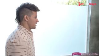 No No No, Thats Not Your Shower - Jay Romero-0