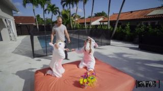 Alice Merches, Sadie Hartz / Threesome [29.03.2020] [480p / Video], banana blowjob on pov -1