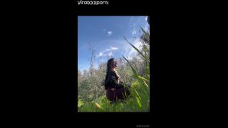 Blowjob porn Stella Violet Stella Violet Teases in Risky Outdoor Cock-Sucking Video-9