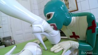 Clanddi Jinkcego And Lucy Latex Get Physical On The Medical Table Latex!-3