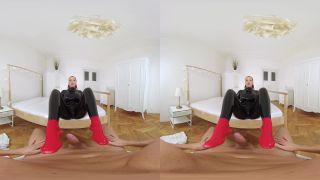 Jolee Love - Sexbomb in Latex - Czech VR Fetish 426 - CzechVRFetish (UltraHD 2K 2024) New Porn-1
