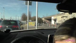 MellyBunnyLuder - Im Carsharing Auto musste ich blasen - Es war das letzte Auto im ganzen Umkreis  - mdh - german amateur european-9