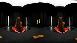 Oiled Stretching by Alexia Sun 27-06-2025 - Softcore-3