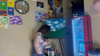 Sweetie Moth - Moth paints their canvas-9
