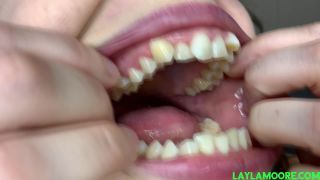 free adult video 35 Lunas Sexy Mouth and Sharp Teeth on fetish porn femdom cunnilingus-1