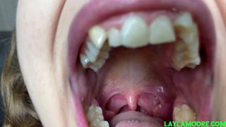 free adult video 35 Lunas Sexy Mouth and Sharp Teeth on fetish porn femdom cunnilingus-7