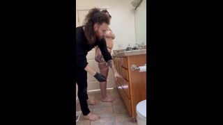 knottydevil 2023-04-08_Part_2_of_the_Role_Play_scene_adorgeous_is_put_into_a_few_.._3575 -9