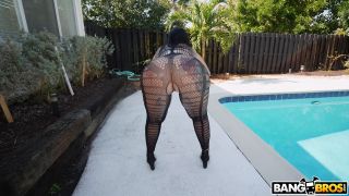 QueenRogueXXX - The Return Of The Queen! Mc.-1