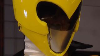 [WarAnLov.com] SPSB-98 Be-My-Shadow VS Phantoma Yellow-003-2