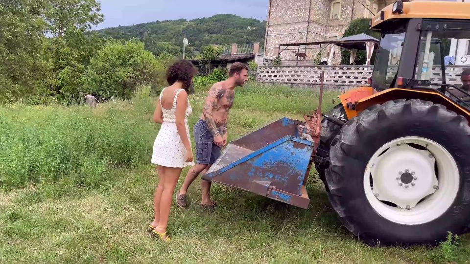 6226 Due Contandini Mi Spaccano La Figa - Mi Sono Persa E Mi ...