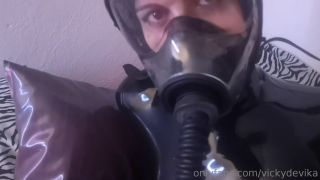 [GetFreeDays.com] Bubbler Bottle And A Full Face Dive Mask Part 1 latex teen porn-1