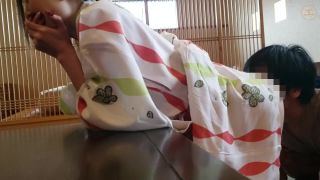FC2 PPV 1283743 【個人】長身美脚三児の母、ご主人には内緒で旅館に呼び出し他人棒に中出しされ乱れる. - JAV-2