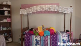 Diaperedonline2Rainbow Taylor P Taylor  Rainbow Diaper Change-9