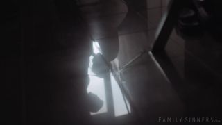 Helena Locke - Mothers And Stepsons s - MILF-2