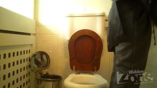 clip 21 Voyeur – hz Wc3174-3 on voyeur -1