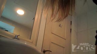 clip 21 Voyeur – hz Wc3174-3 on voyeur -6