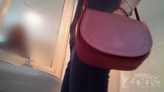 clip 21 Voyeur – hz Wc3174-3 on voyeur -9