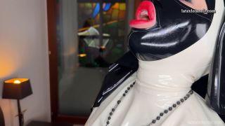 LatexLolaNoir - The Holy Fuck.-3