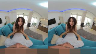 Super Big Tits 19yo Lola Bredly Fucked - Smartphone VR-1