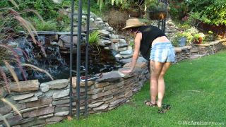 7223 Hairy Pussy Cocco-Outdoors Stripping-1