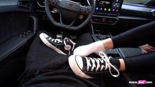 She Did A Shoejob In Her Converse In My Car-4