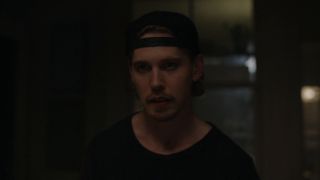 Explore Zoe Kravitz's Stunning On-Screen Evolution-2