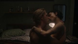 Explore Zoe Kravitz's Stunning On-Screen Evolution-5