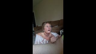 HeyitsJulia - TRY NOT TO CUM....OR LAUGH/ WHEN YOU REALLY HAVE FUN SUCKING DICK-6