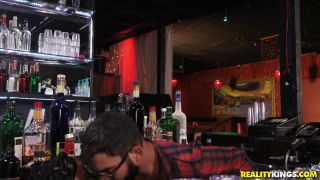 7102 Aaliyah Hadid Last Call-2