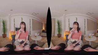 [URVRSP-155] 【VR】タヌキ垂れ目の可愛い後輩OLと突然のゲリラ豪雨で電車が止まってタクシーも長蛇の列で帰宅難民になってしまったので近くにあった簡易宿泊施設で一晩を過ごす事になったボク。おっぱいも大きく可愛くて社内でも人気の彼女には絶対手を出さないと決めていたが… 小花のん-1