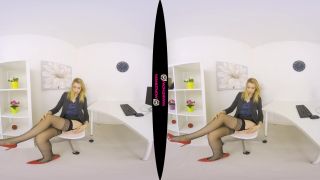 adult clip 45 WankitnowVR presents Hannah Z – Can You Handle Yourself - fetish - femdom porn uvula fetish-1