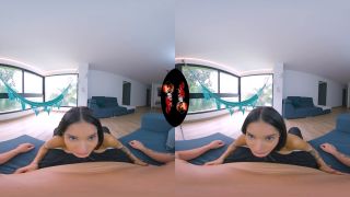 The Tightest Type - Smartphone VR-1