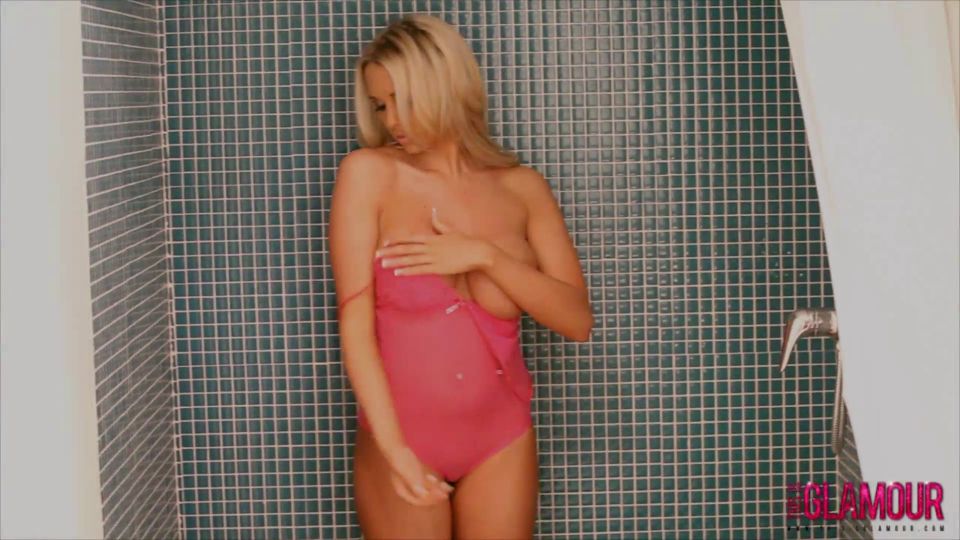 Cara Brett In A Steamy Shower Session - ThisIsGlamour.