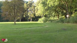 [K2S.CLUB] Miley-Weasel - Geiles Flittchen Im Park Erkannt Und Vollgespritzt - FullHD 1080P-9