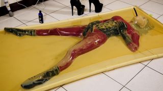 Corona Doll – Latex Vacuum Bed Bondage on bdsm porn bdsm edging-3