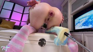Amateur Porn Horse dildo fills my ass to a creampie-3