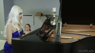 adult xxx clip 14 The BDSM Piano Recital Goddess Starla | fetish | femdom porn big booty blonde doing dishes-0