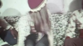 Pretty Girls 031: Ice Cream Sandwich (1970’s)(Vintage)-5