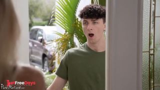 Cougar Cum Dump Preys on Her Sons Best Friend - Elisa Bethann-4