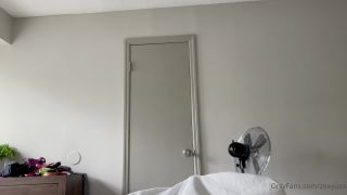 Zoey Uso ZoeyusoHe woke me up with his hard cock Sending out the full minute video to everyones - 22-08-2021 - Onlyfans-0