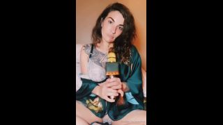giaisabellaxx H265 2020-04-26 elp, I didn't get to sext with anyone tonight  Nobody came  Well I came, alone while-8
