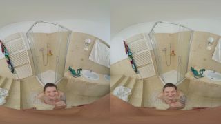 VR Seduction Alisa Horakova Steamy Shower Sex-2