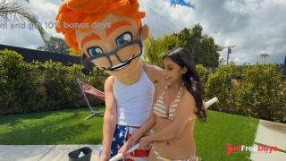 [GetFreeDays.com] Sona Bellas Deep Dive PornDudes Poolside Service Turns Steamy Sex Leak November 2022-1