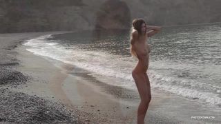Porn online Photodromm presents claudia theshoreline 4-5