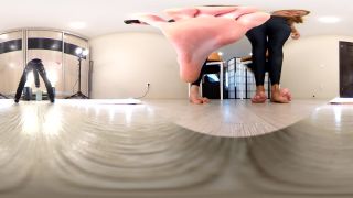 adult clip 1 fetish world fetish porn | Snake Pamela – lets crush this little creature | dirty talking-9