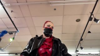 FetiliciousFans SiteRipPt 1Latex Christmas Shopping-7