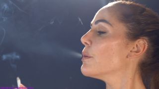 Samantha Jayne Chain Smoking Corks 100s - Smoking-7