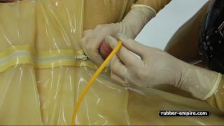 Rubber - Empire - Madame Gillette Und Lady Ashley: Extremly Tubed 1 HD - Latex-6